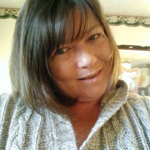 Meet your Posher, Ella